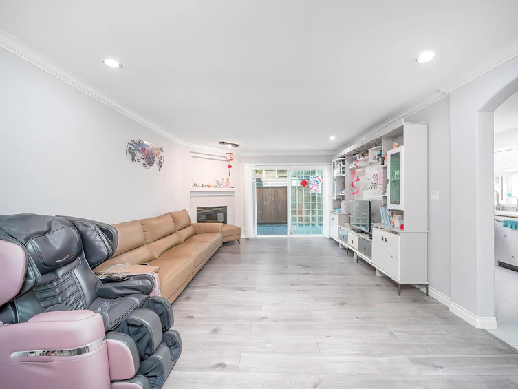 2-8491 Blundell Road, Richmond, BC, V6Y 1K2 - 9