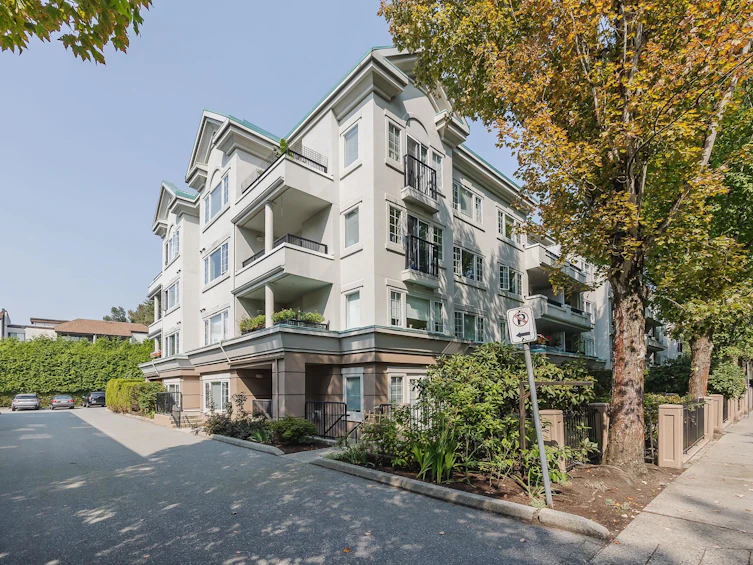 302-55 Blackberry Drive, New Westminster, BC, V3L 5S7 - 2