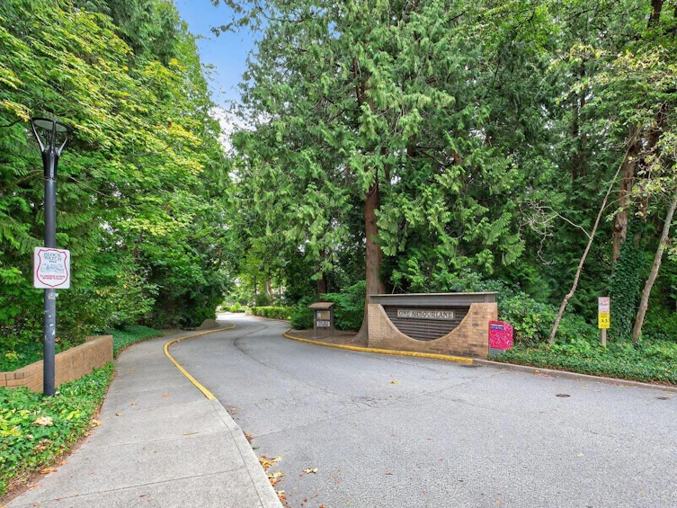 5805 Mayview Circle, Burnaby, BC, V5E 4B7 - 30