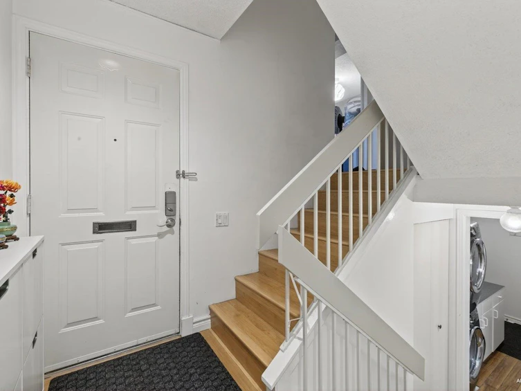 5805 Mayview Circle, Burnaby, BC, V5E 4B7 - 7