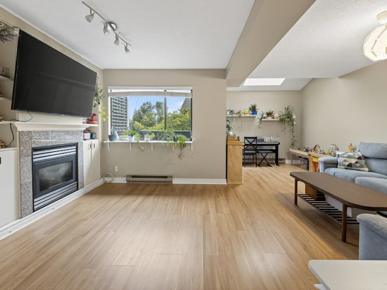 5805 Mayview Circle, Burnaby, BC, V5E 4B7 - 8