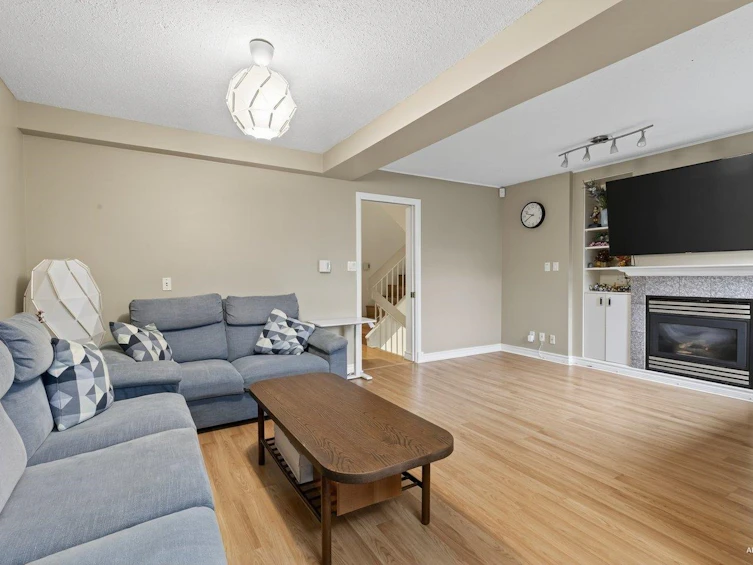 5805 Mayview Circle, Burnaby, BC, V5E 4B7 - 9