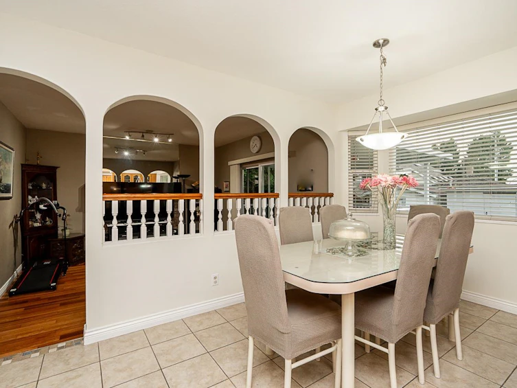 13459 59b Avenue, Surrey, BC, V3X 1L1 - 11
