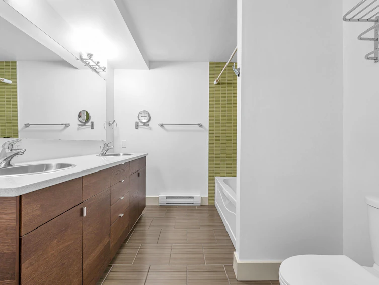 10-744 W 7th Avenue, Vancouver, BC, V5Z 1B8 - 14