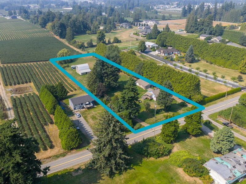 1093 Mckenzie Road, Abbotsford BC V2S 7N5