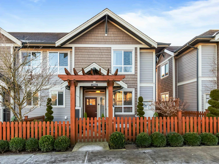 23942 Kanaka Way, Maple Ridge, BC, V2W 0H7 - 2