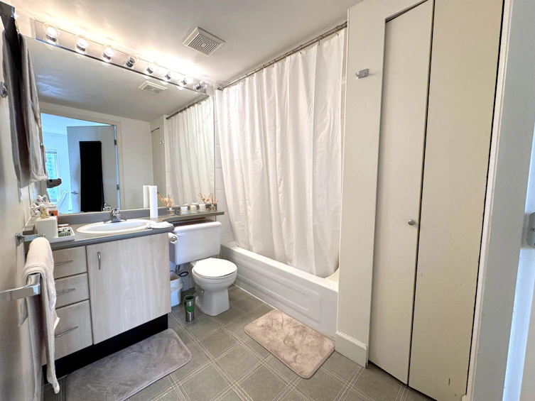 1503-121 W 15th Street, North Vancouver, BC, V7M 1R8 - 13