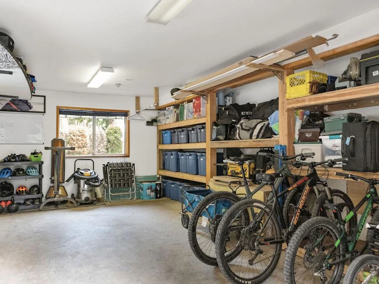 1020 Fircrest Road, Gibsons, BC, V0N 1V4 - 33