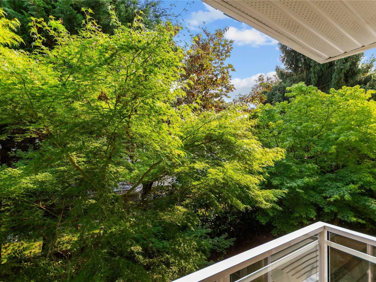 206-10186 155 Street, Surrey, BC, V3R 0R6 - 12