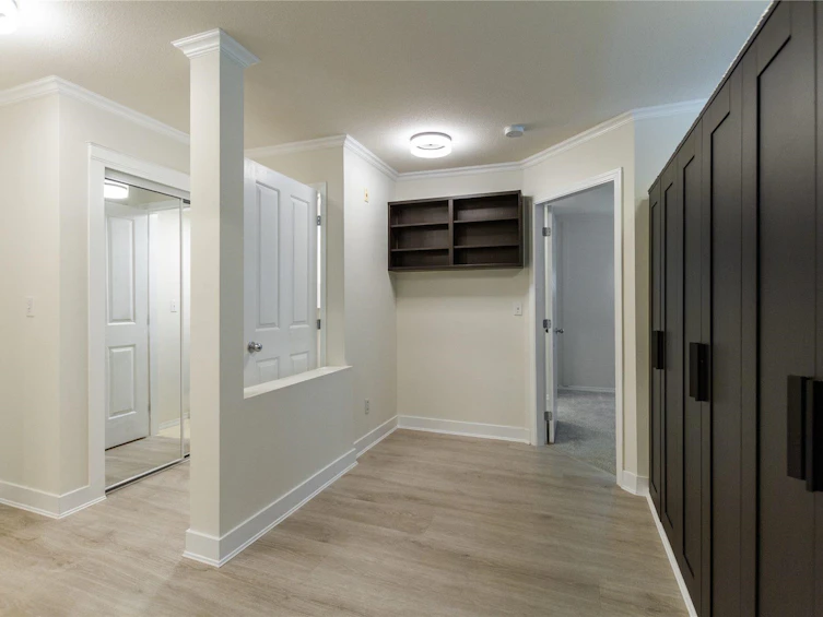 206-10186 155 Street, Surrey, BC, V3R 0R6 - 2