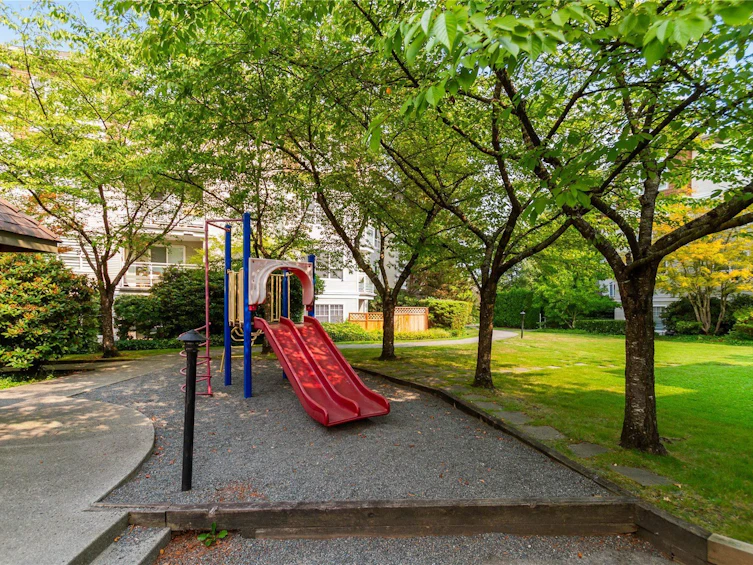 206-10186 155 Street, Surrey, BC, V3R 0R6 - 20