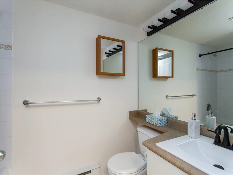 206-10186 155 Street, Surrey, BC, V3R 0R6 - 18