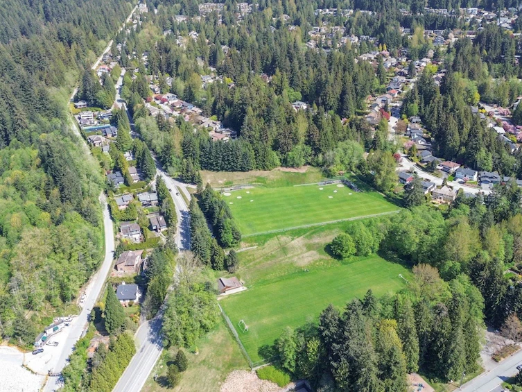 4869 Capilano Road, North Vancouver, BC, V7R 4K4 - 34