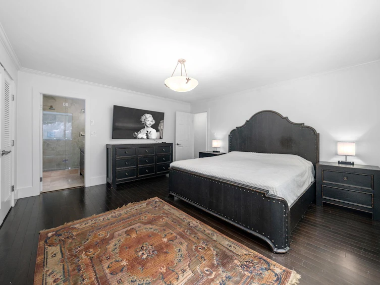 4869 Capilano Road, North Vancouver, BC, V7R 4K4 - 9