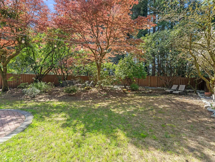 4869 Capilano Road, North Vancouver, BC, V7R 4K4 - 28