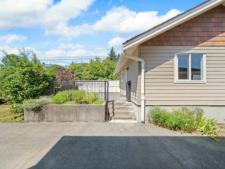 5713 Eglinton Street, Burnaby, BC, V5G 2B5 - 36
