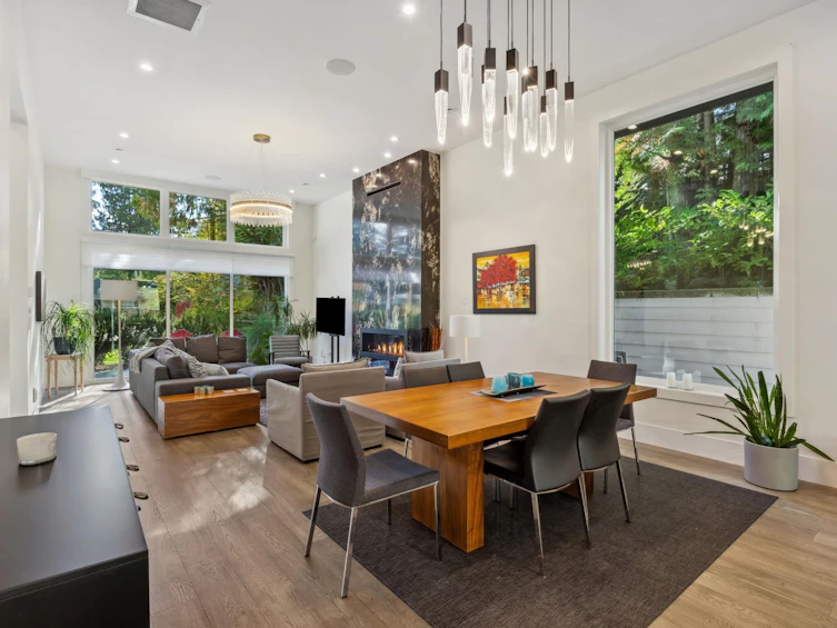 686 E Osborne Road, North Vancouver, BC, V7N 1M7 - 4