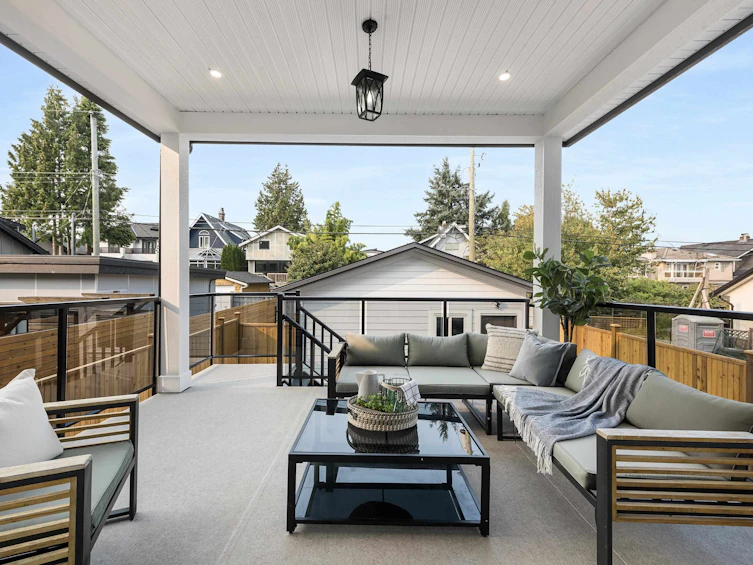 2-2741 Mcgill Street, Vancouver, BC, V5K 1H4