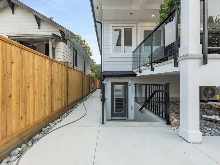 2-2741 Mcgill Street, Vancouver, BC, V5K 1H4 - 27