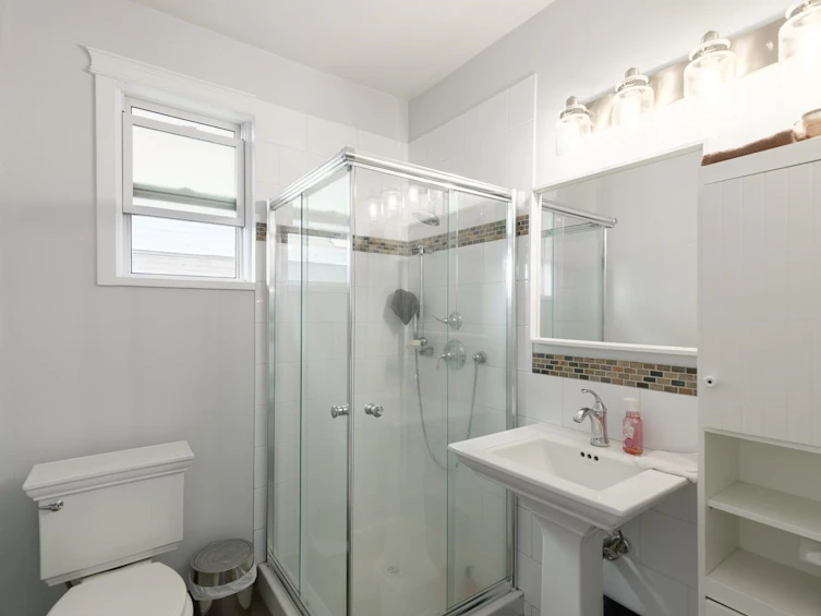3853 Frances Street, Burnaby, BC, V5C 2P1 - 12
