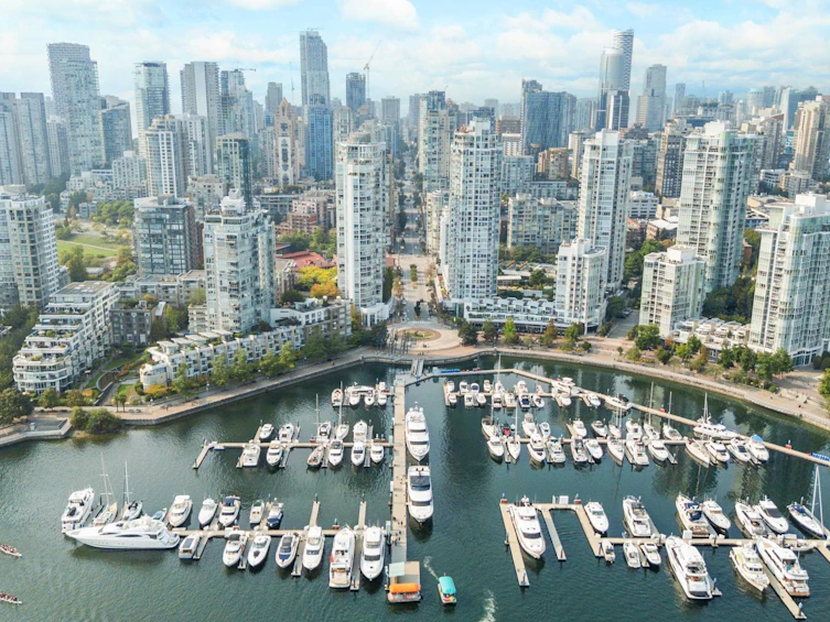 1501-193 Aquarius Mews, Vancouver, BC, V6Z 2Z2 - 33