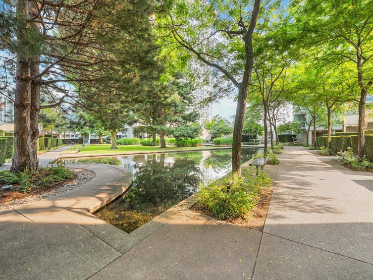 1501-193 Aquarius Mews, Vancouver, BC, V6Z 2Z2 - 31