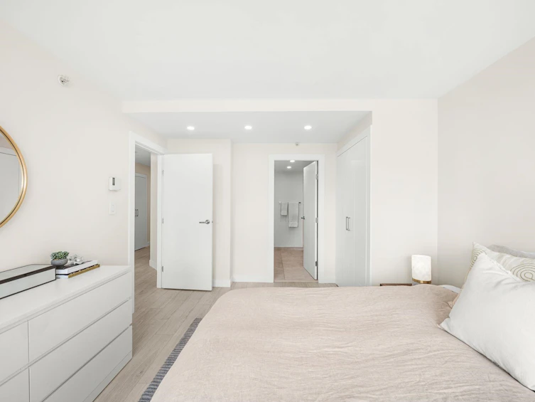 1501-193 Aquarius Mews, Vancouver, BC, V6Z 2Z2 - 14