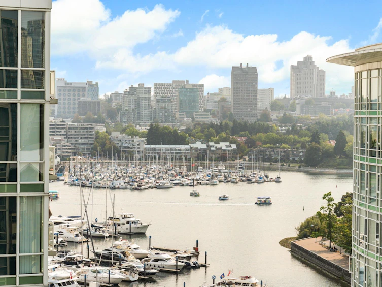 1501-193 Aquarius Mews, Vancouver, BC, V6Z 2Z2 - 22