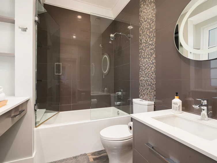 2820 W 32nd Avenue, Vancouver, BC, V6L 2B6 - 25