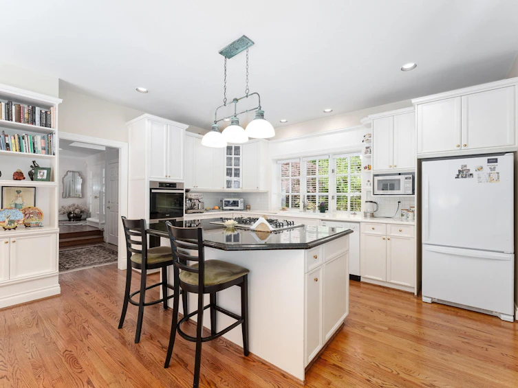 6065 Buckingham Avenue, Burnaby, BC, V5E 2A5 - 7