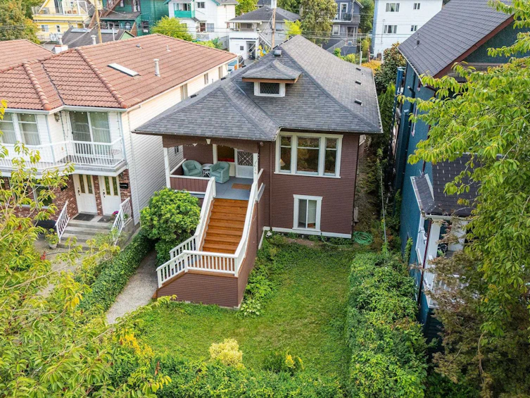 1036 E 10th Avenue, Vancouver, BC, V5T 2B5 - 6