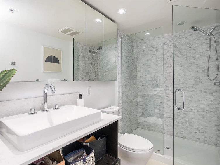208-189 Keefer Street, Vancouver, BC, V6A 0C8 - 13