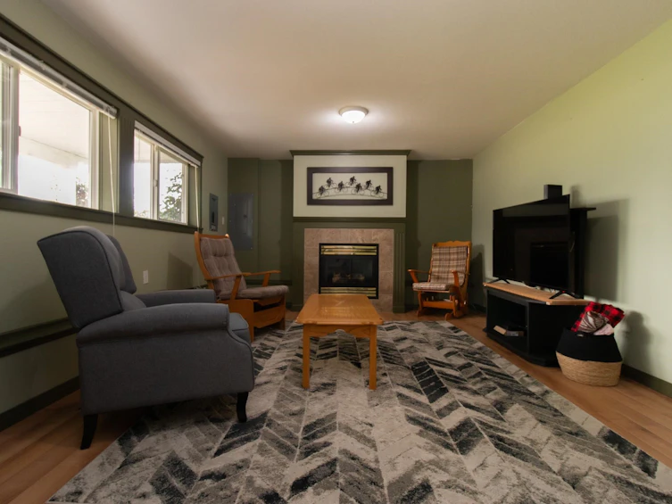 40258 Kalodon Road, Squamish, BC, V8B 0G2 - 4