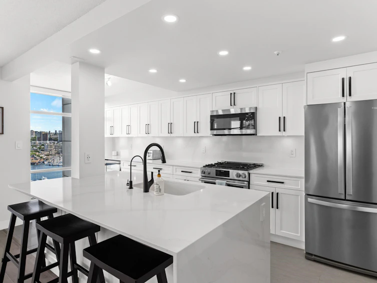 2006-198 Aquarius Mews, Vancouver, BC, V6Z 2Y4 - 4