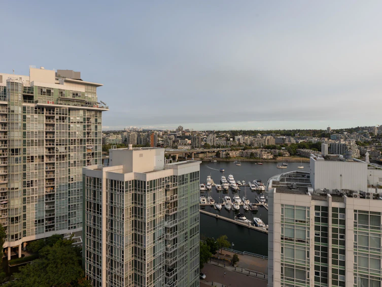 2006-198 Aquarius Mews, Vancouver, BC, V6Z 2Y4 - 30