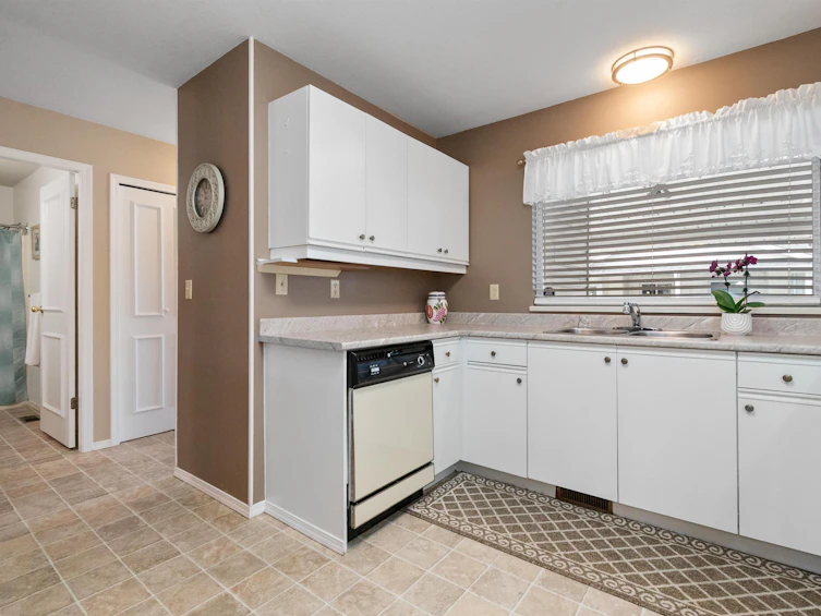 255-7610 Evans Road, Chilliwack, BC, V2R 2Z5 - 5