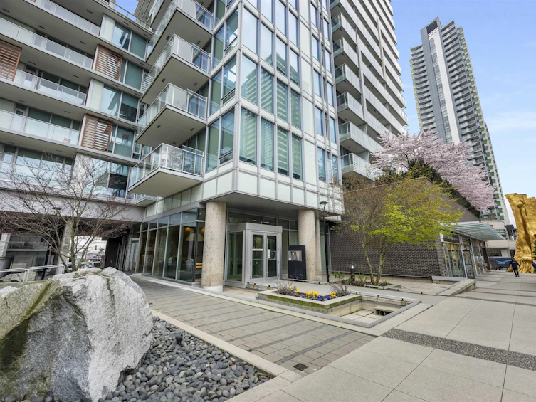 3006-8131 Nunavut Lane, Vancouver, BC, V5X 0E2 - 2
