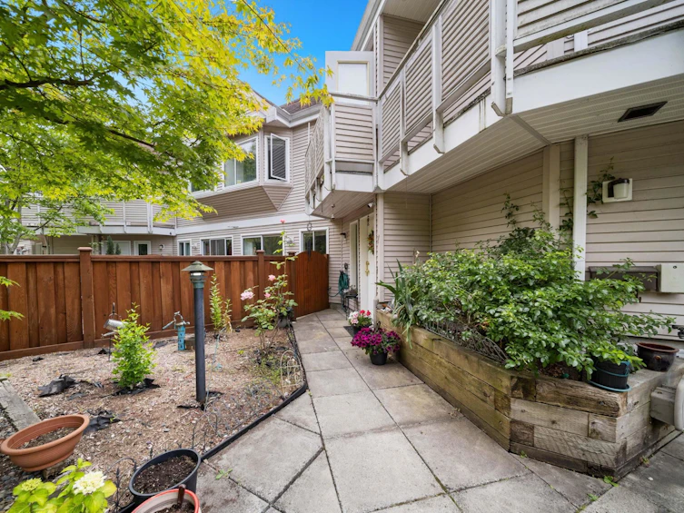 7-7901 13th Avenue, Burnaby, BC, V3N 2E8 - 4