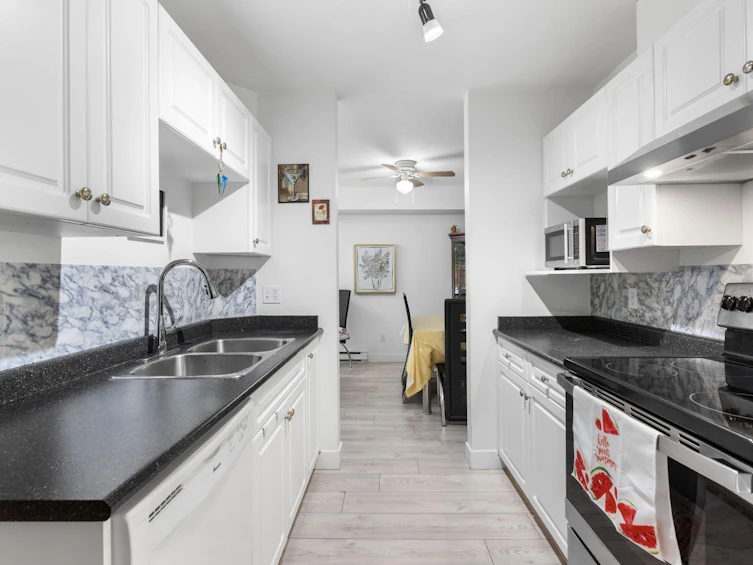 7-7901 13th Avenue, Burnaby, BC, V3N 2E8 - 12