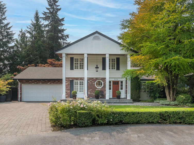 554 Newcroft Place, West Vancouver, BC, V7T 1W8