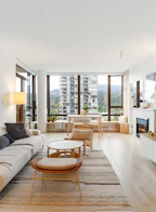 1607 400 Capilano Road