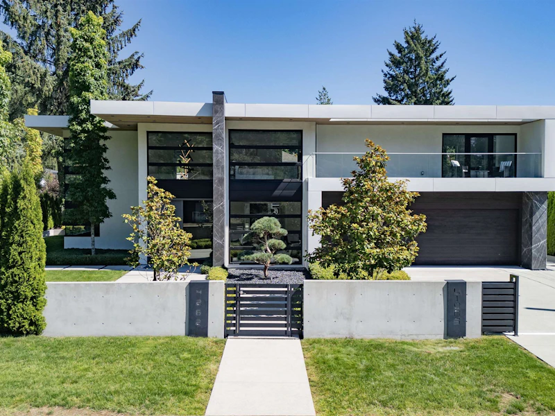 4262 Lions Avenue, North Vancouver BC V7R 1W1