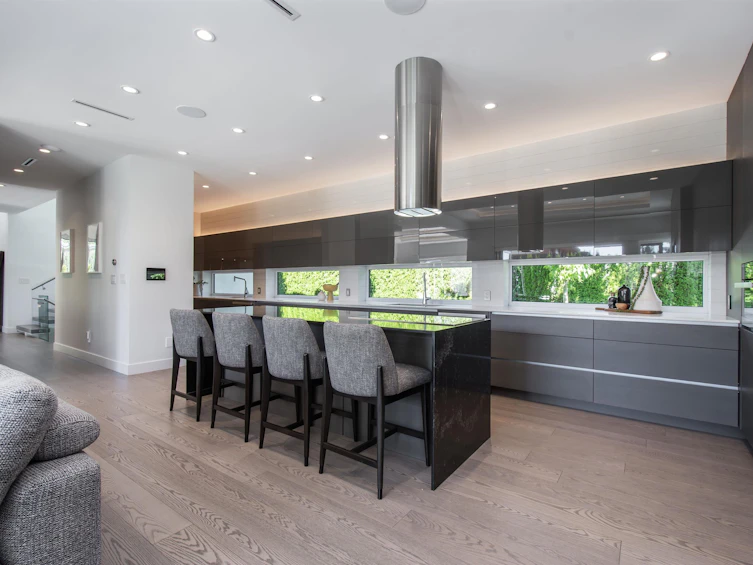 4262 Lions Avenue, North Vancouver, BC, V7R 3S5 - 13