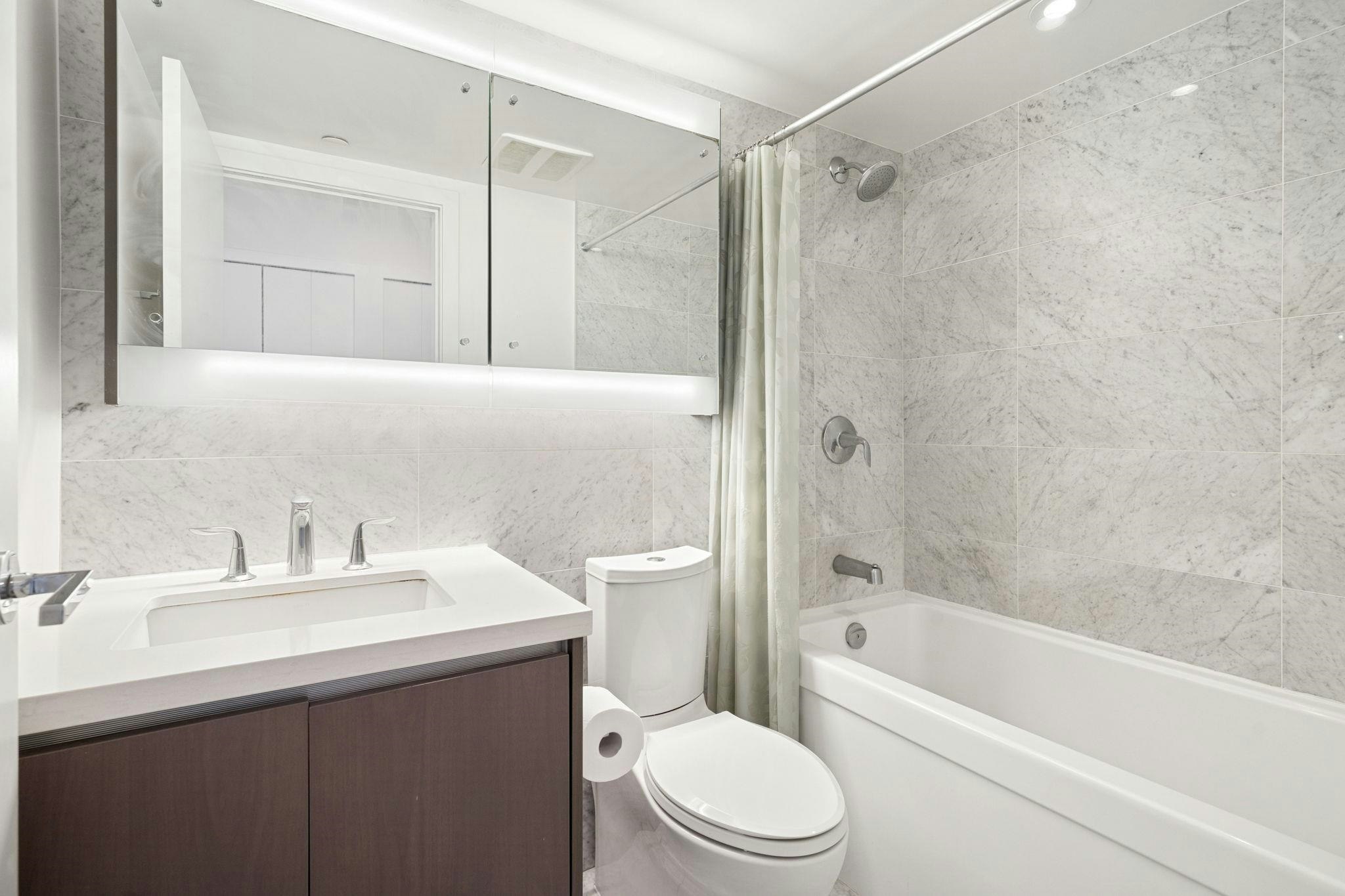 1512-13696 100 Avenue, Surrey, BC, V3T 0L5 - 12