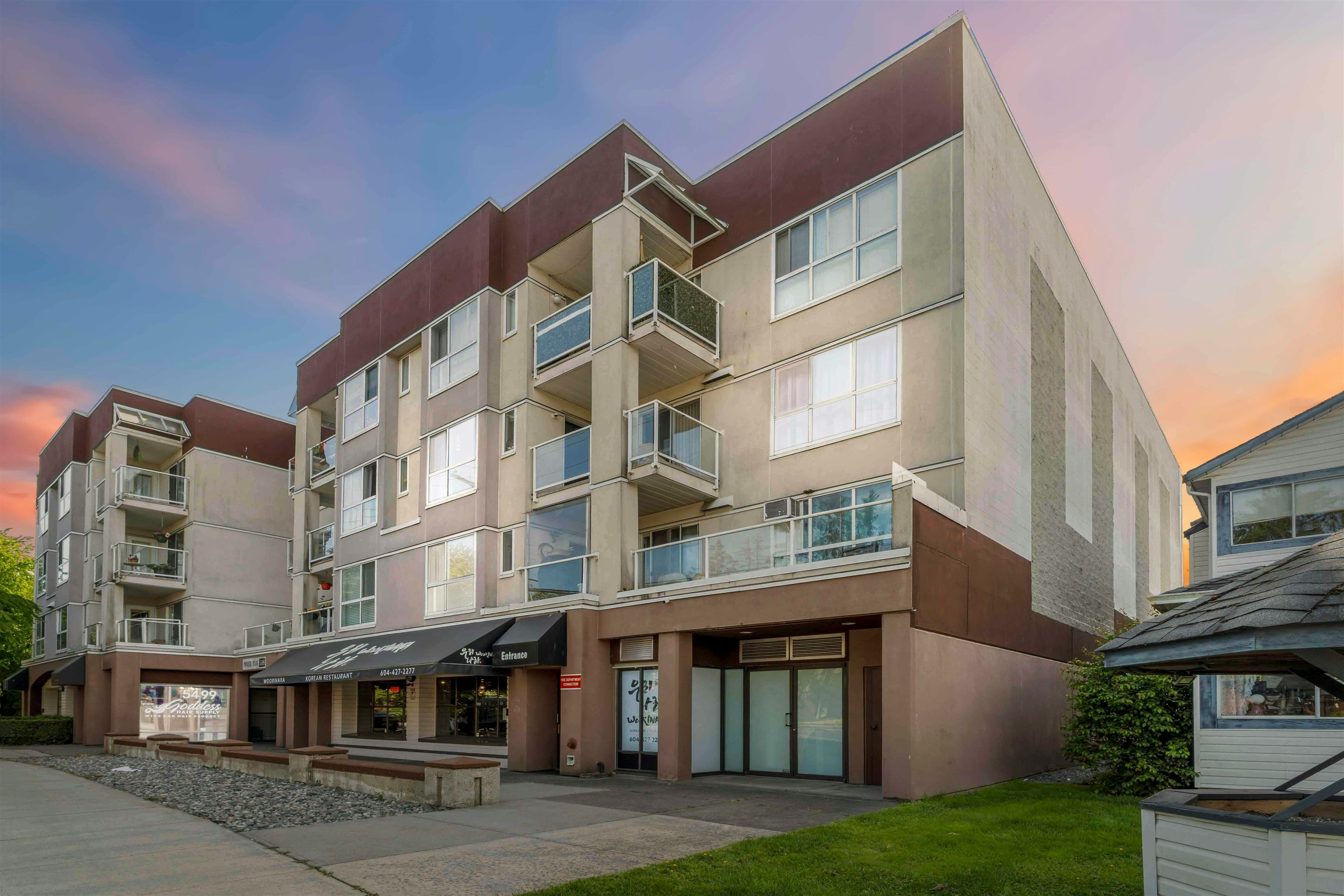 303-5499 203 Street, Langley, BC, V3A 1W1
