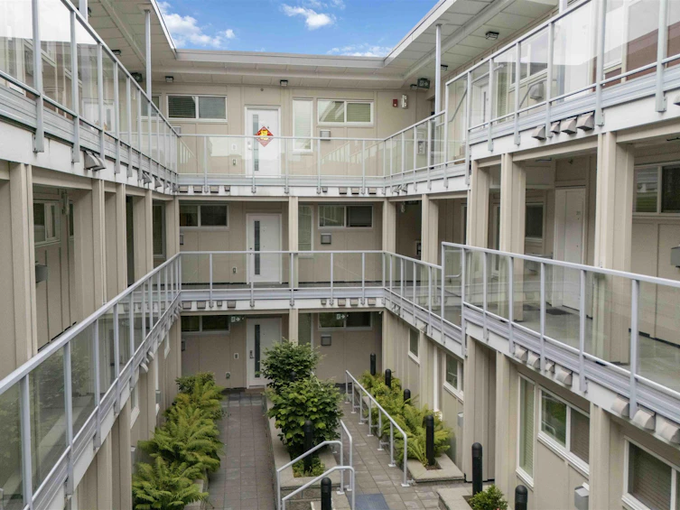 PH8-1838 Renfrew Street, Vancouver, BC, V5M 3H9 - 38