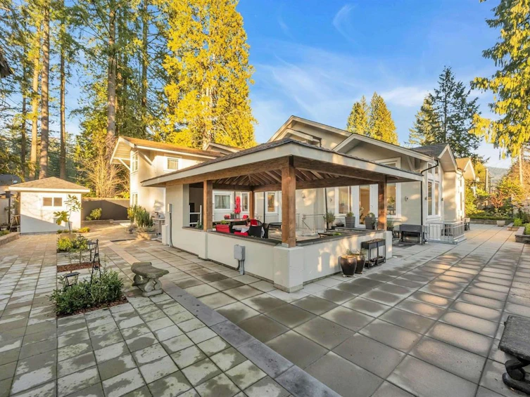 4511 Capilano Road, North Vancouver, BC, V7R 4K2 - 23