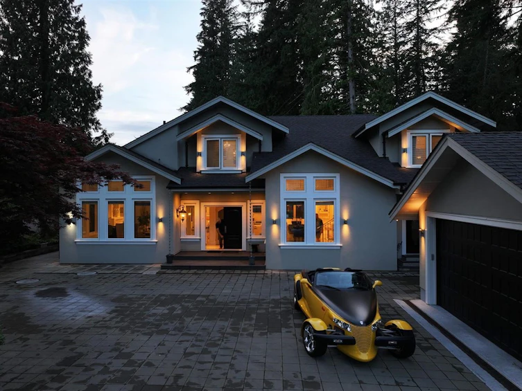 4511 Capilano Road, North Vancouver, BC, V7R 4K2 - 21