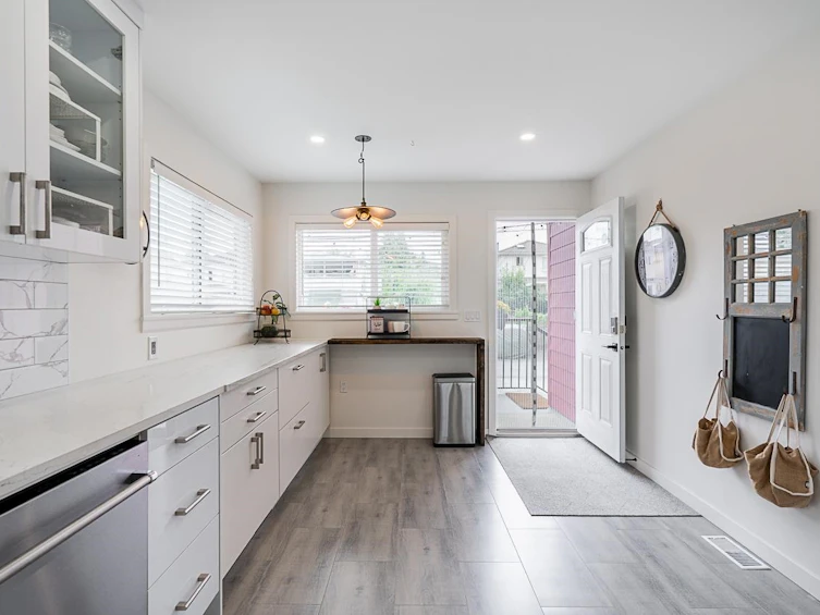 1712 E 34 Avenue, Vancouver, BC, V5P 1A3 - 8