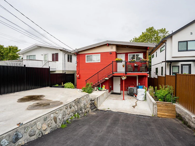 1712 E 34 Avenue, Vancouver, BC, V5P 1A3 - 38